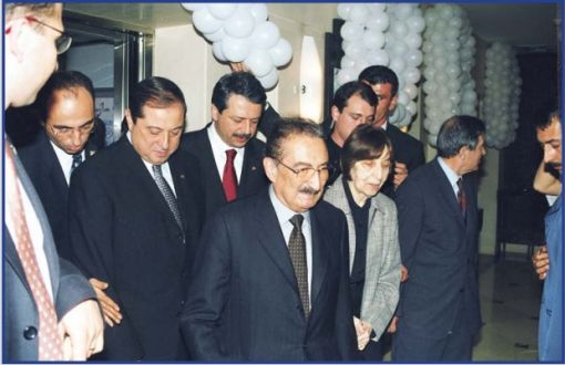  Ecevit TOBB Genel Kurulu'nda 4 Mayıs 2002